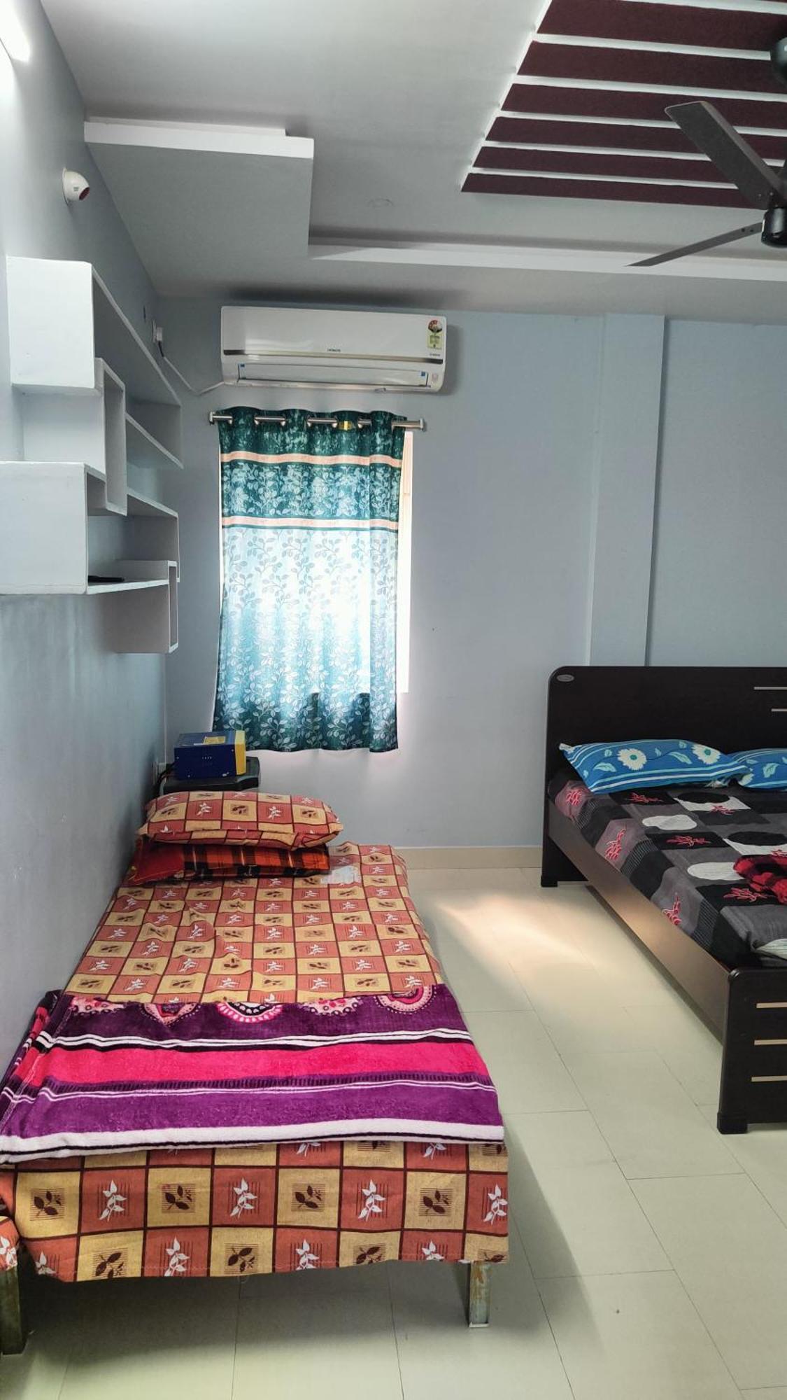 Guru Datta Residency Pithapuram Exterior foto